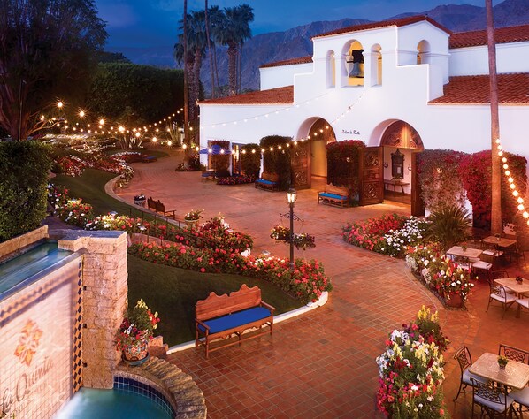 Courtyard - La Quinta Resort & Club, Curio Collection by Hilton (La Quinta)