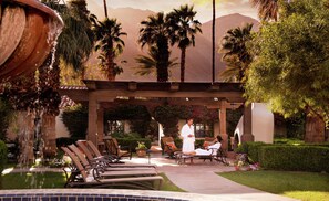 Exterior - La Quinta Resort & Club, Curio Collection by Hilton (La Quinta)