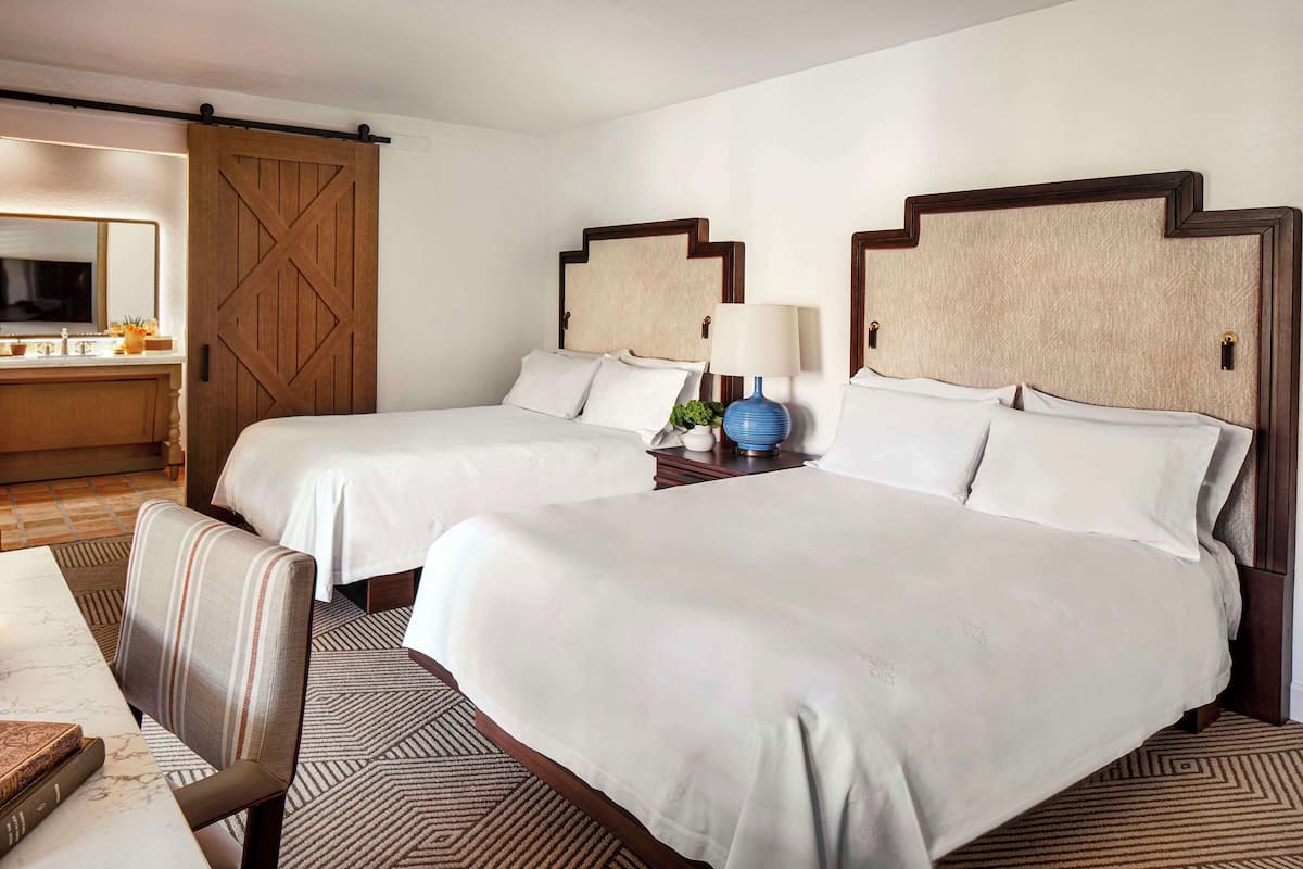 Ropa de cama de alta calidad y minibar