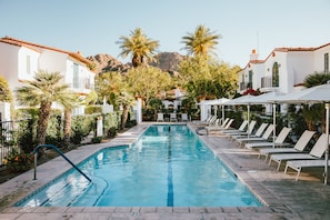 Exercise/lap pool