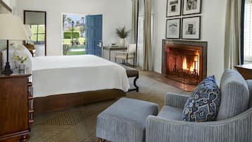 Habitación, 1 cama King size, vista al jardín | Ropa de cama de alta calidad y minibar