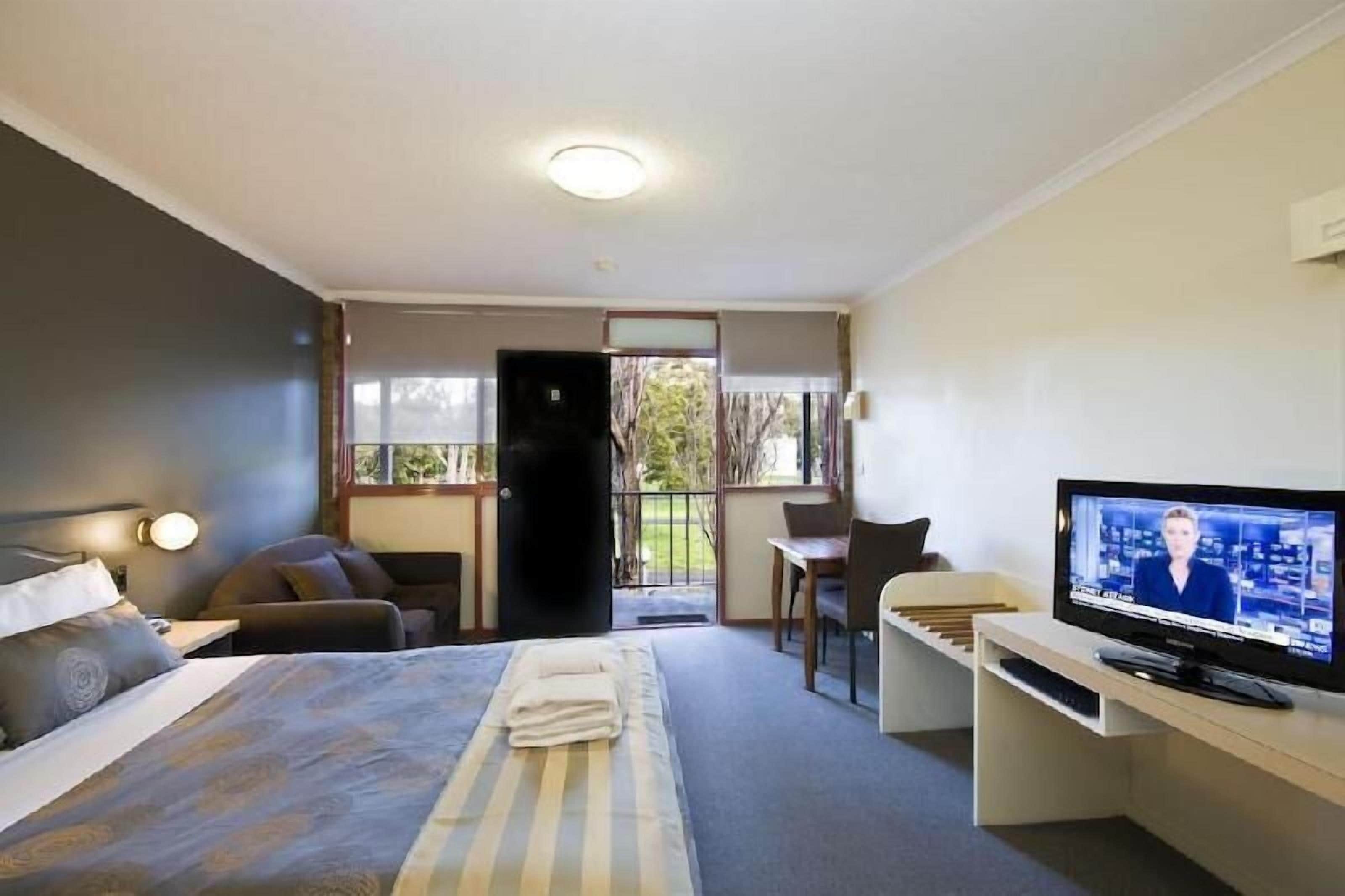 Minibar, desk, iron/ironing board, cribs/infant beds