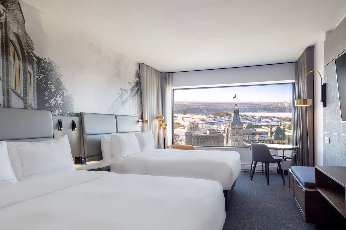 1 bedroom, premium bedding, down duvets, in-room safe