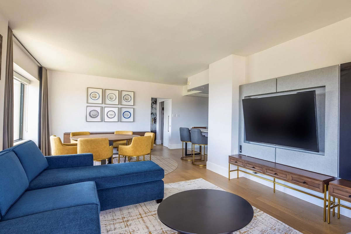 Living area | 55-inch LCD TV with cable channels, TV, iPod dock