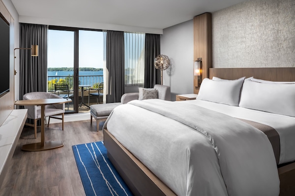 Premium Room, 1 King Bed, Balcony, Lake View | Pillowtop beds, in-room safe, desk, laptop workspace