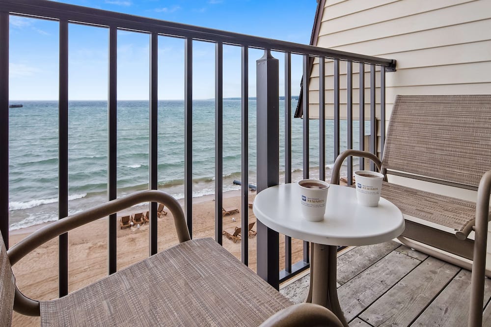 Best Western Plus Dockside Waterfront Inn