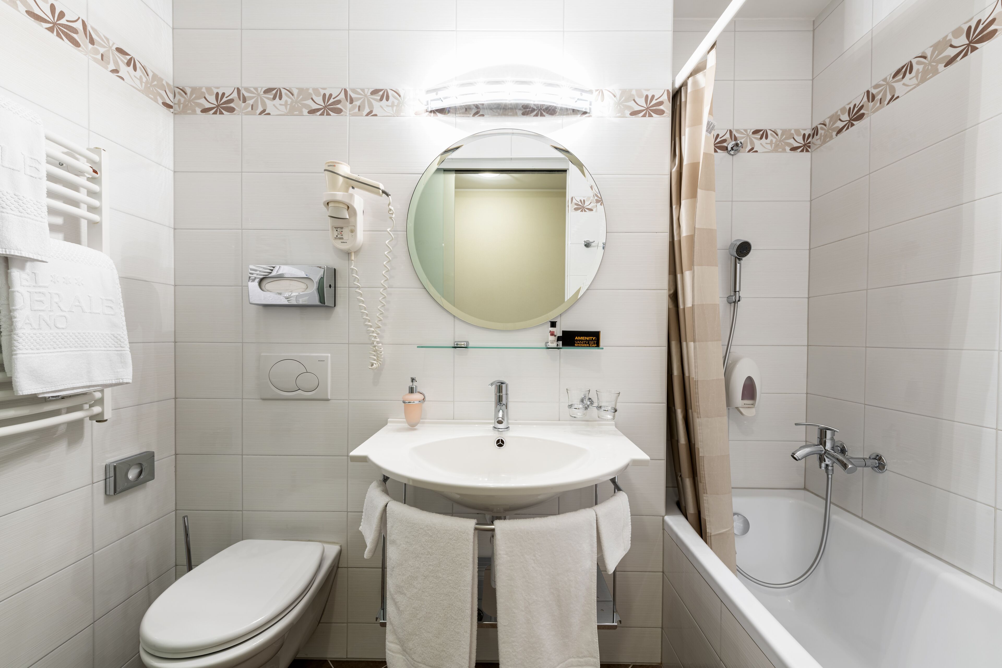 triple room | bathroom | free toiletries, hair dryer, towels
