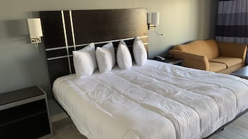 Quarto luxo, 1 cama King e sofá-cama | Vista do quarto