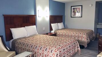 Laptop workspace, iron/ironing board, free WiFi, bed sheets