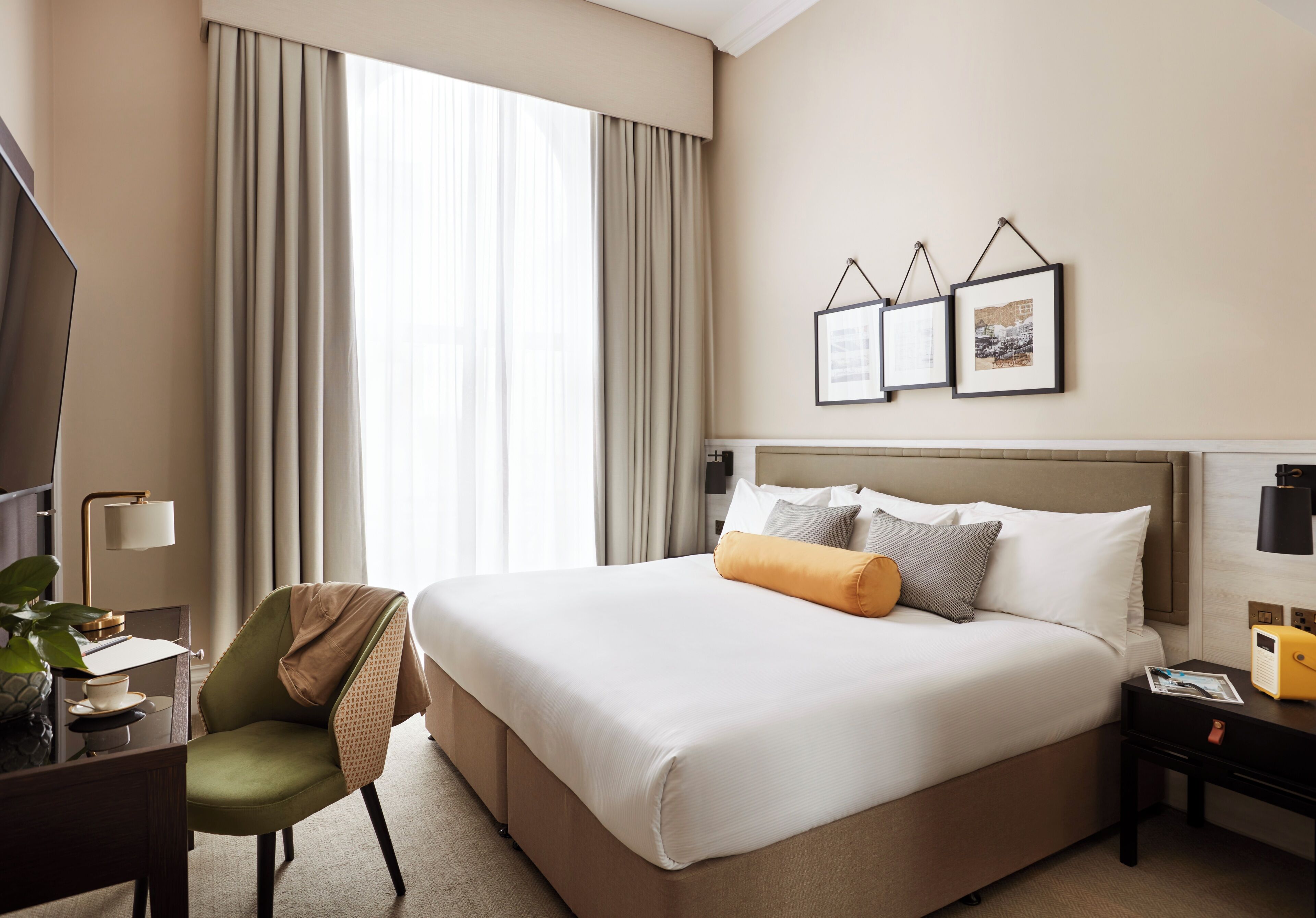 Classic Room, 1 King Bed