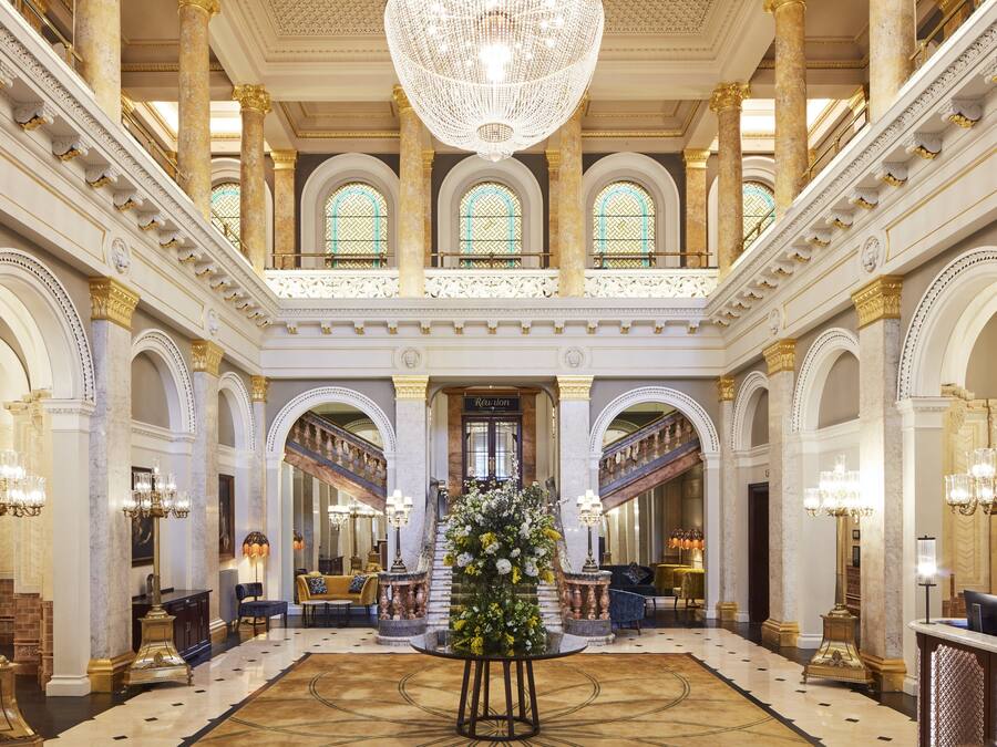 3 bar/ruang istirahat