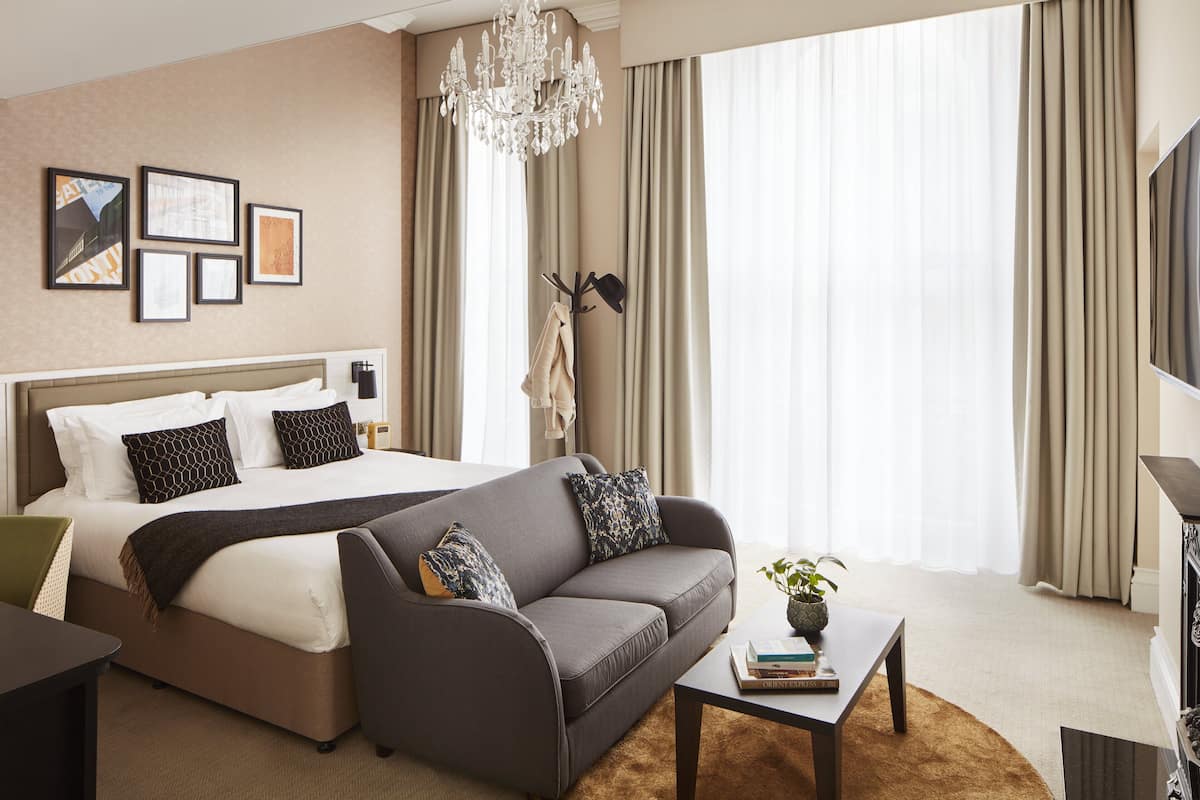 Suite Signature | 1 chambre, literie de qualité, lit avec matelas à plateau-coussin