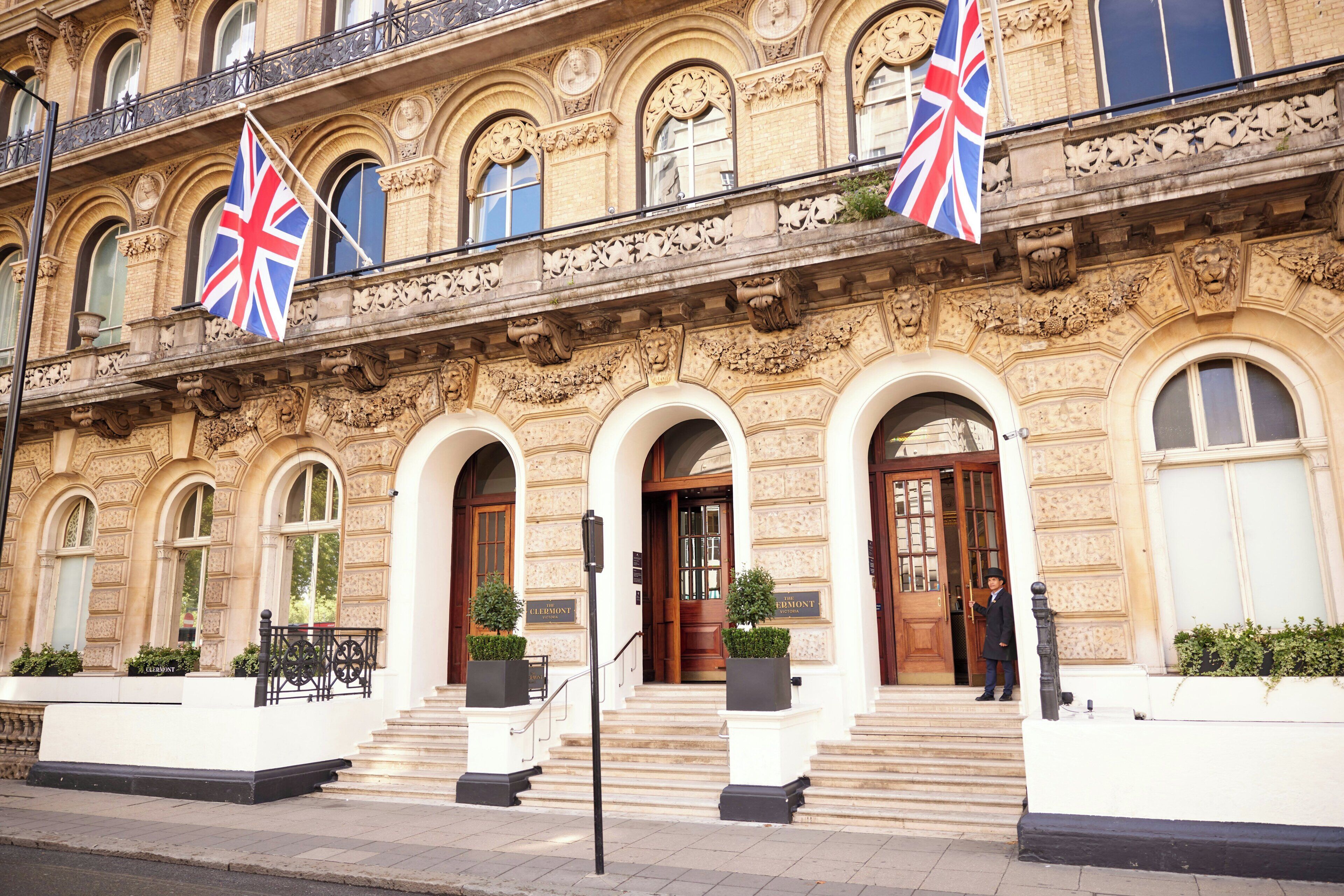 Entrada al alojamiento