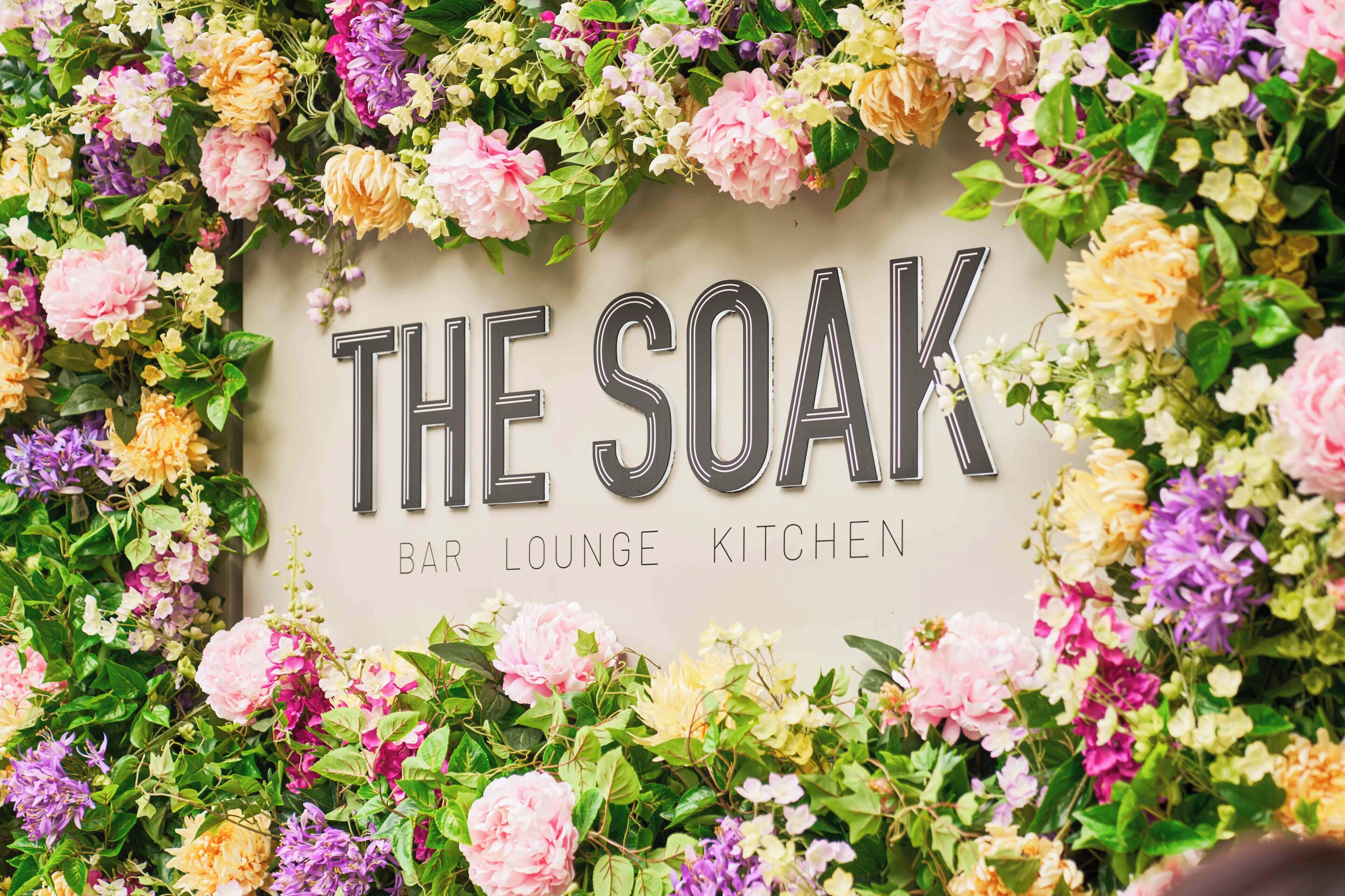 2 restaurants, breakfast, lunch served; local and international cuisine