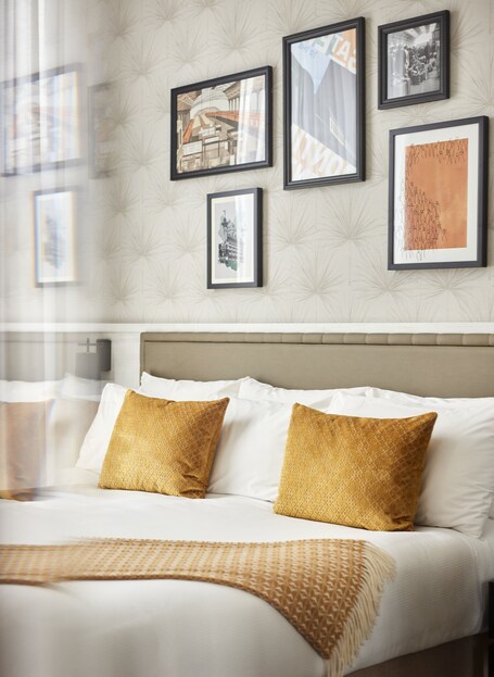 The Clermont London, Victoria - view 2