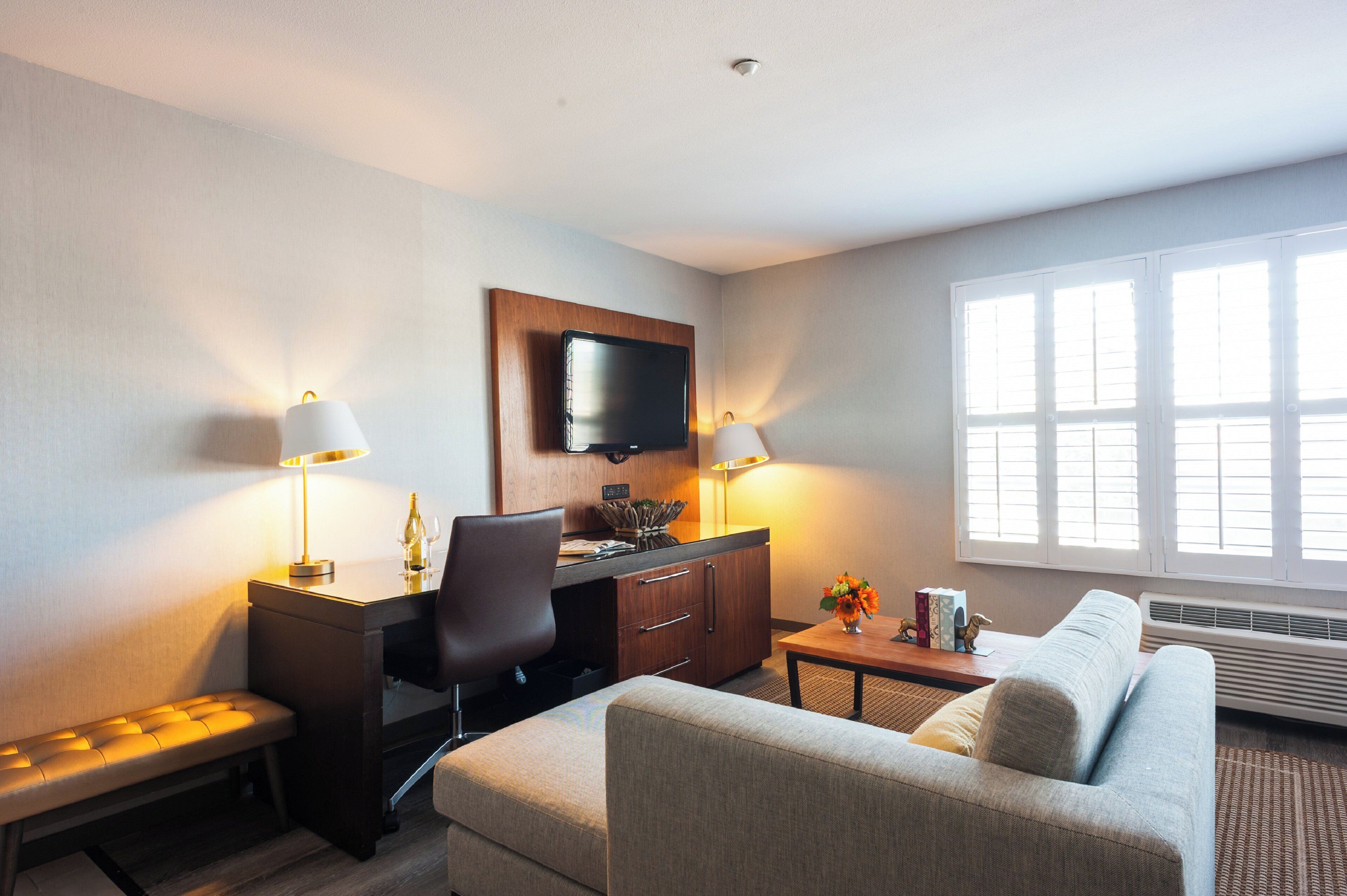 suite, 1 bedroom | room amenity