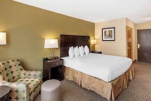 Ropa de cama de alta calidad, camas con pillow-top y muebles diferentes