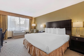 Standard Room, 1 King Bed, Non Smoking, Refrigerator & Microwave