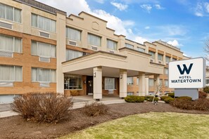 المنشأة من الخارج