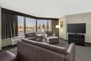 1 soverom, sengetøy av topp kvalitet, dundyner og senger med overmadrass