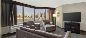 Best Western Plus Waterfront Hotel