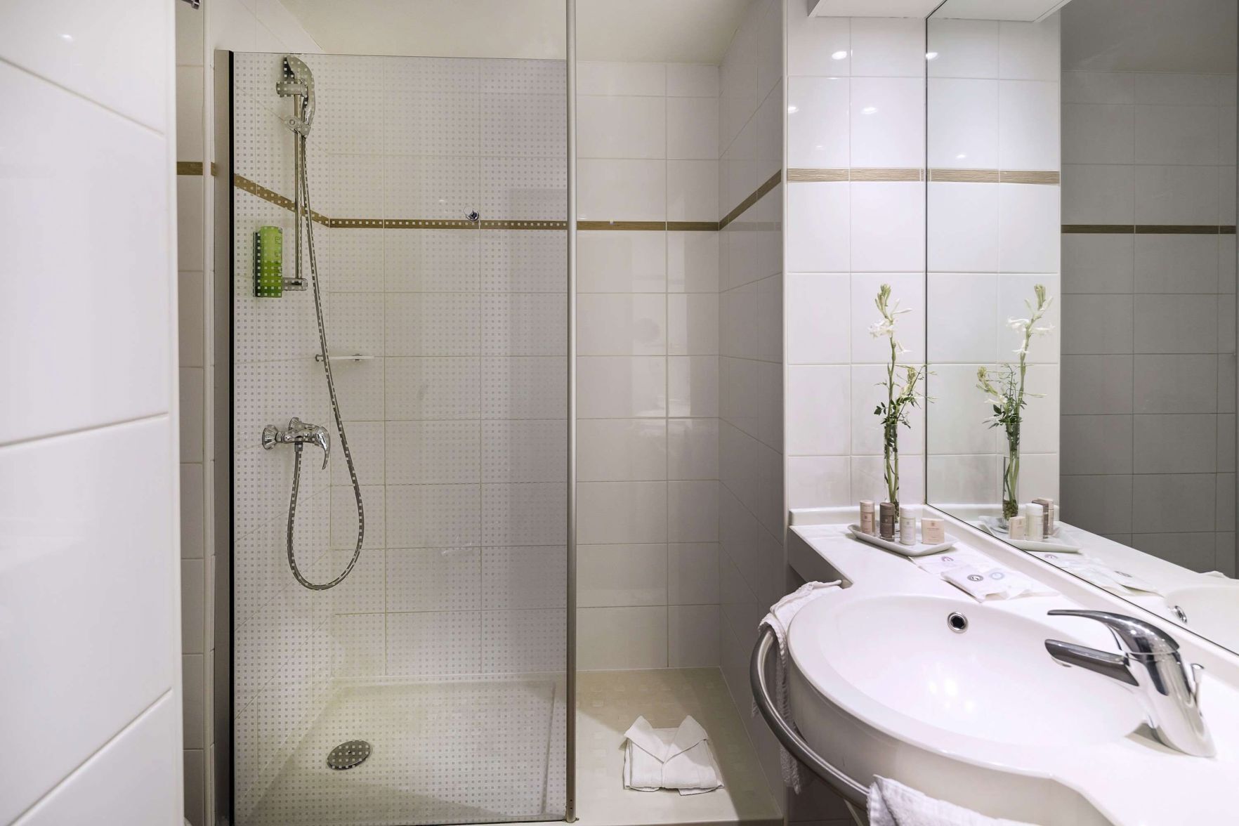 Bathroom | Free toiletries, hair dryer, towels, soap