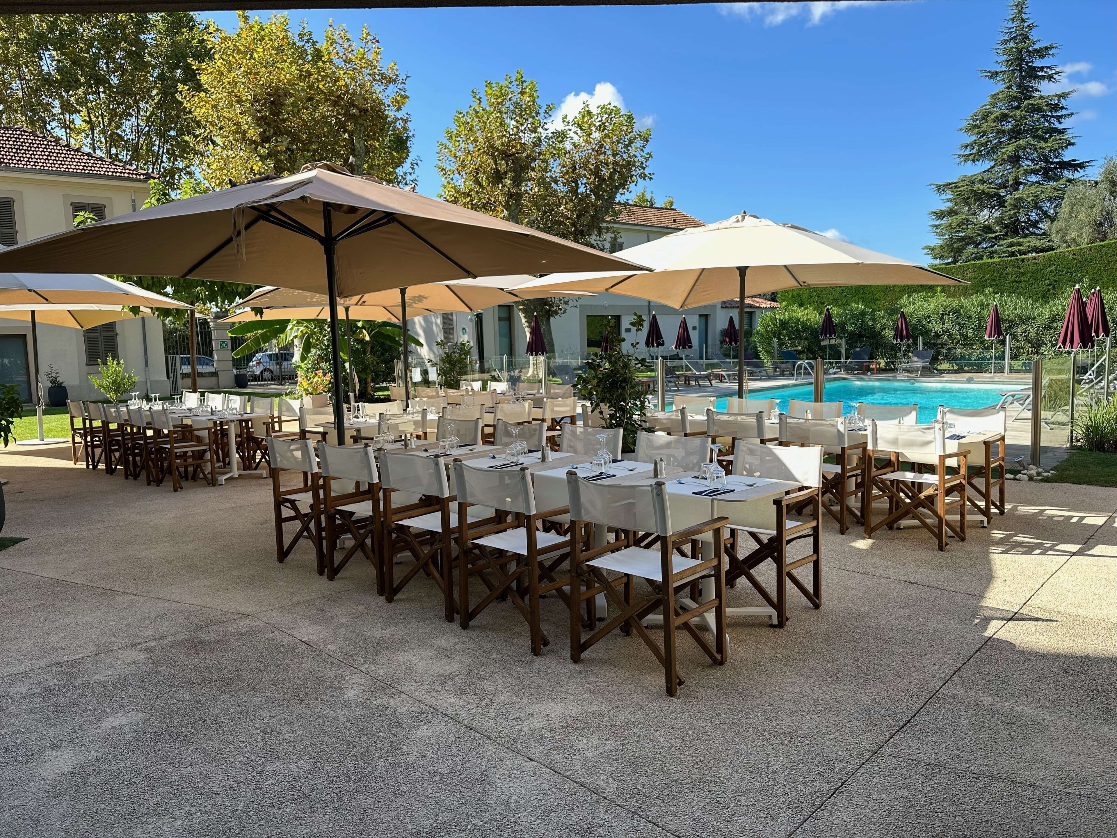 Thức ăn và đồ uống