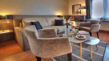 Literie de qualité supérieure, coffres-forts dans les chambres, bureau