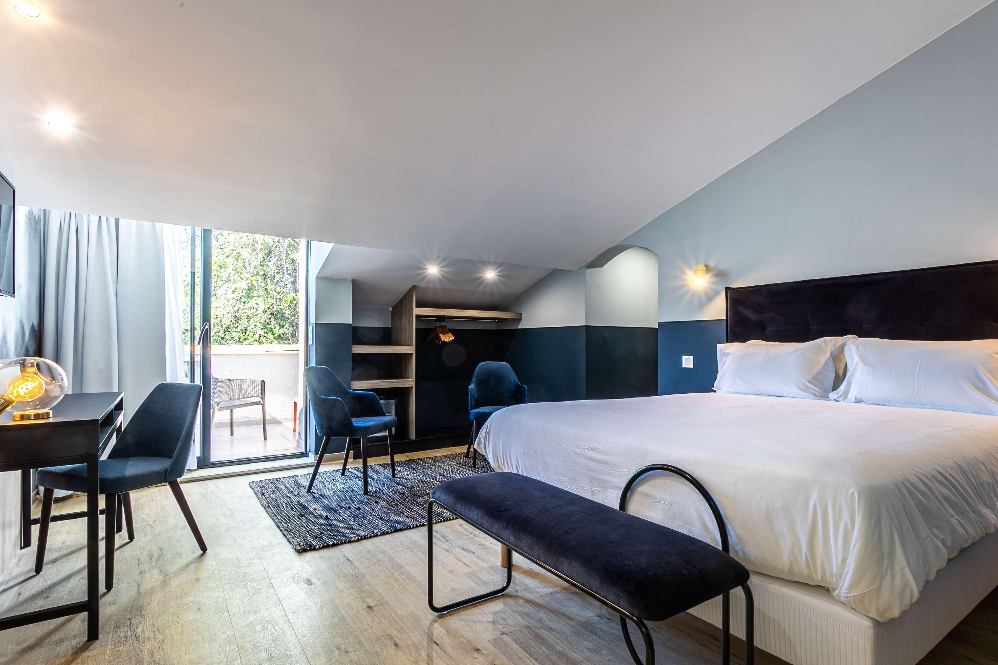 Literie de qualité supérieure, surmatelas, minibar