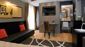 Junior Suite 4 pax | Minibar, coffre-fort, bureau, système d’insonorisation