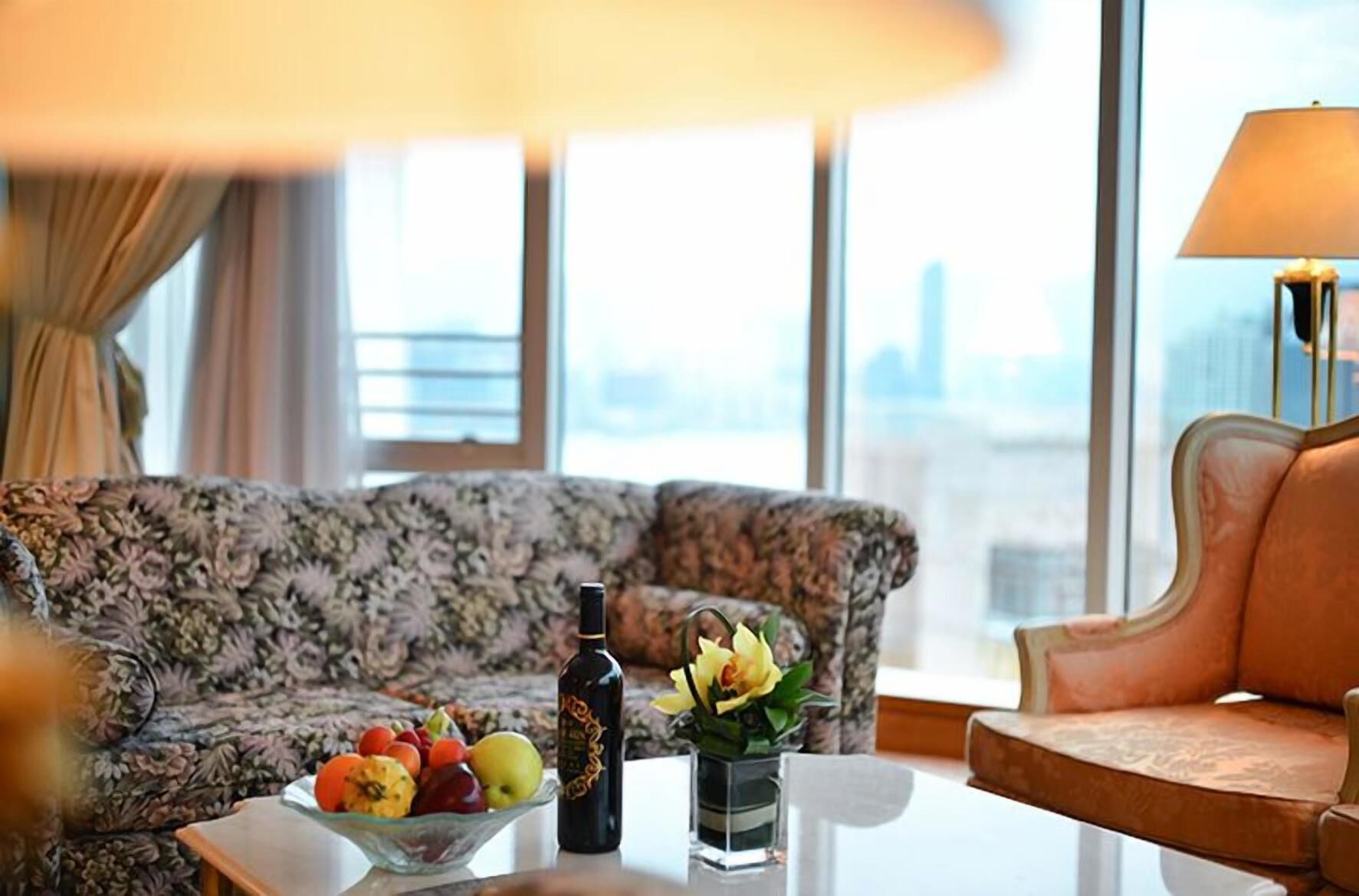 Living area | 40-inch LCD TV with satellite channels, TV
