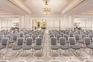 Meeting facility