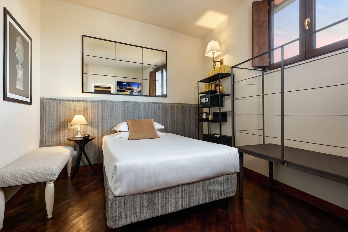 Standard-Einzelzimmer | 1 Schlafzimmer, Allergikerbettwaren, Minibar, Zimmersafe