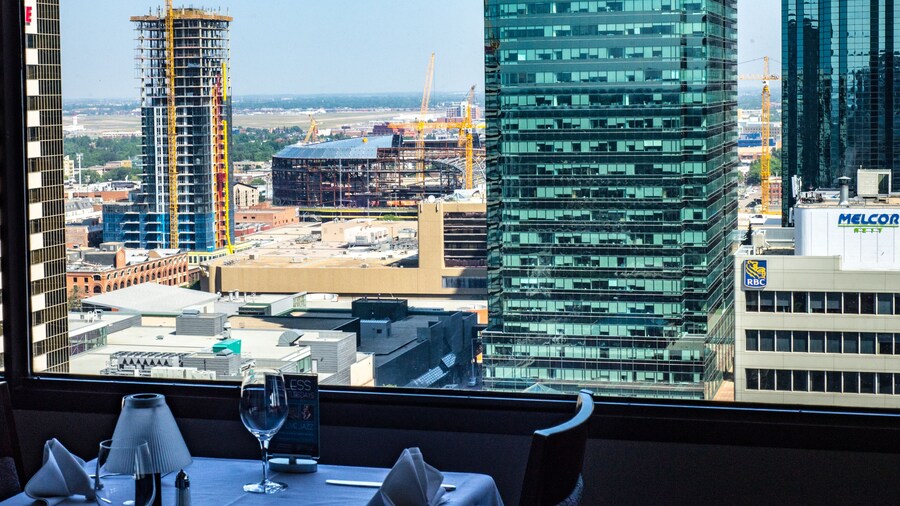 Chateau Lacombe Hotel