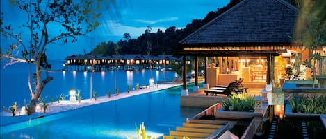 Hot stone massages, Swedish massages, Thai massages, 10 treatment rooms