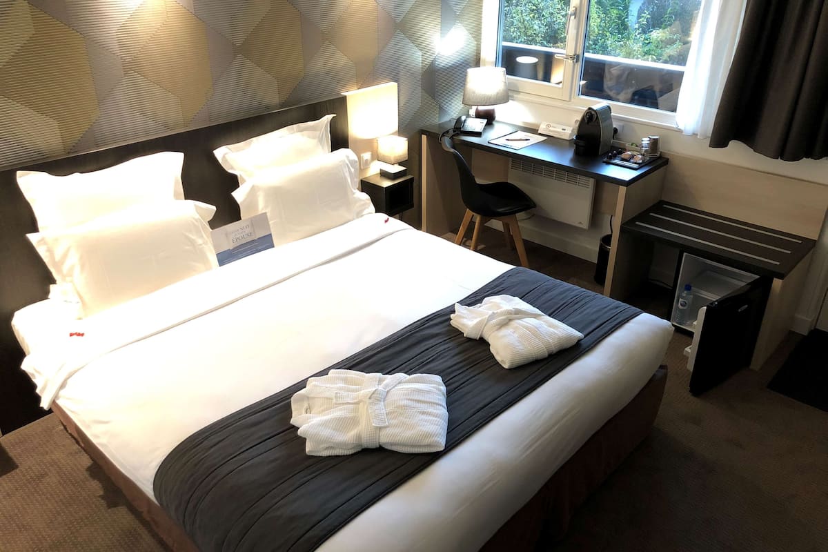 executive double room | 1 bedroom, premium bedding, individually decorated