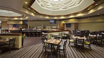 Tägliches großes Frühstück gegen Gebühr