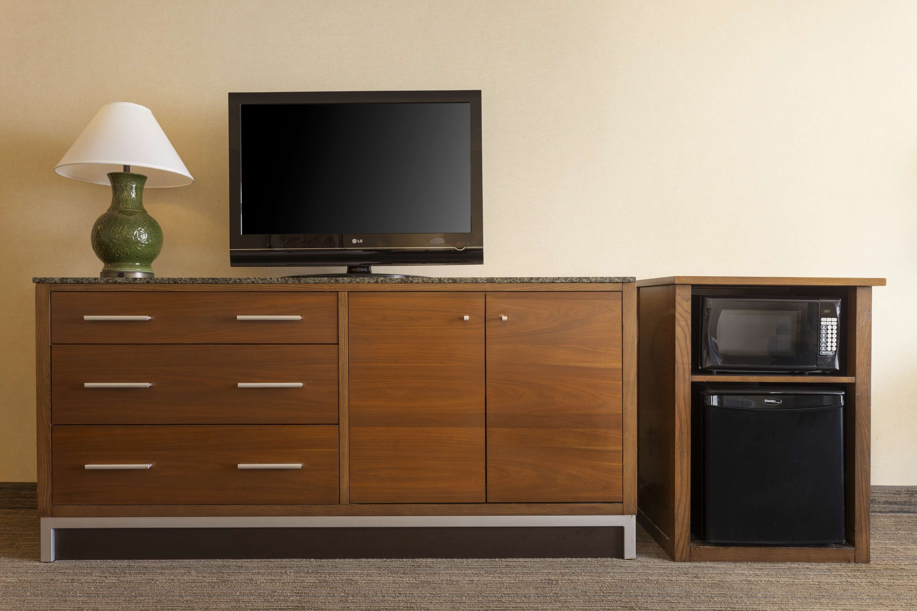 premium bedding, in-room safe, desk, blackout curtains