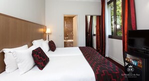 Minibar, coffres-forts dans les chambres, bureau, chambres insonorisées