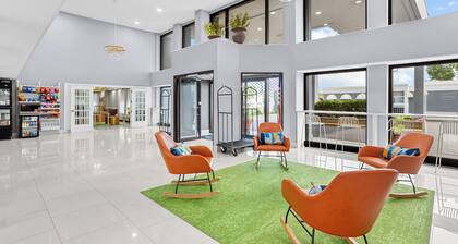 Spark by Hilton Des Plaines Chicago O'Hare