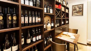 Dagelijks ontbijtbuffet (EUR 16.90 per persoon)
