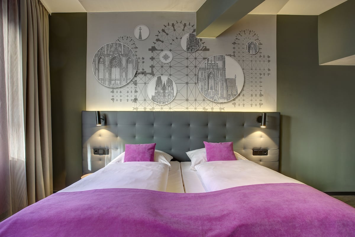 In-room safe, desk, blackout drapes, free WiFi