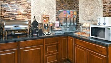 Free daily continental breakfast