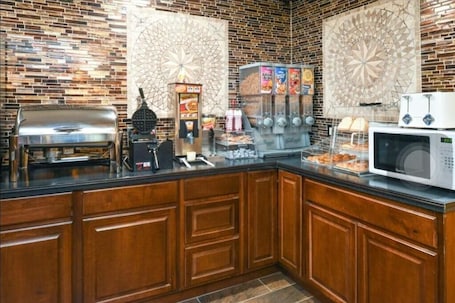 Desayuno continental incluido todos los días