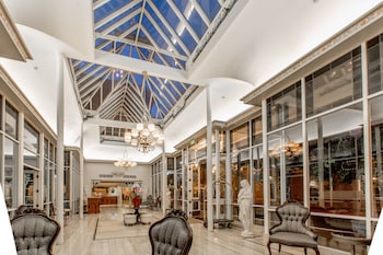 Interior entrance at The Horton Grand, Downtown/Gaslamp Quarter