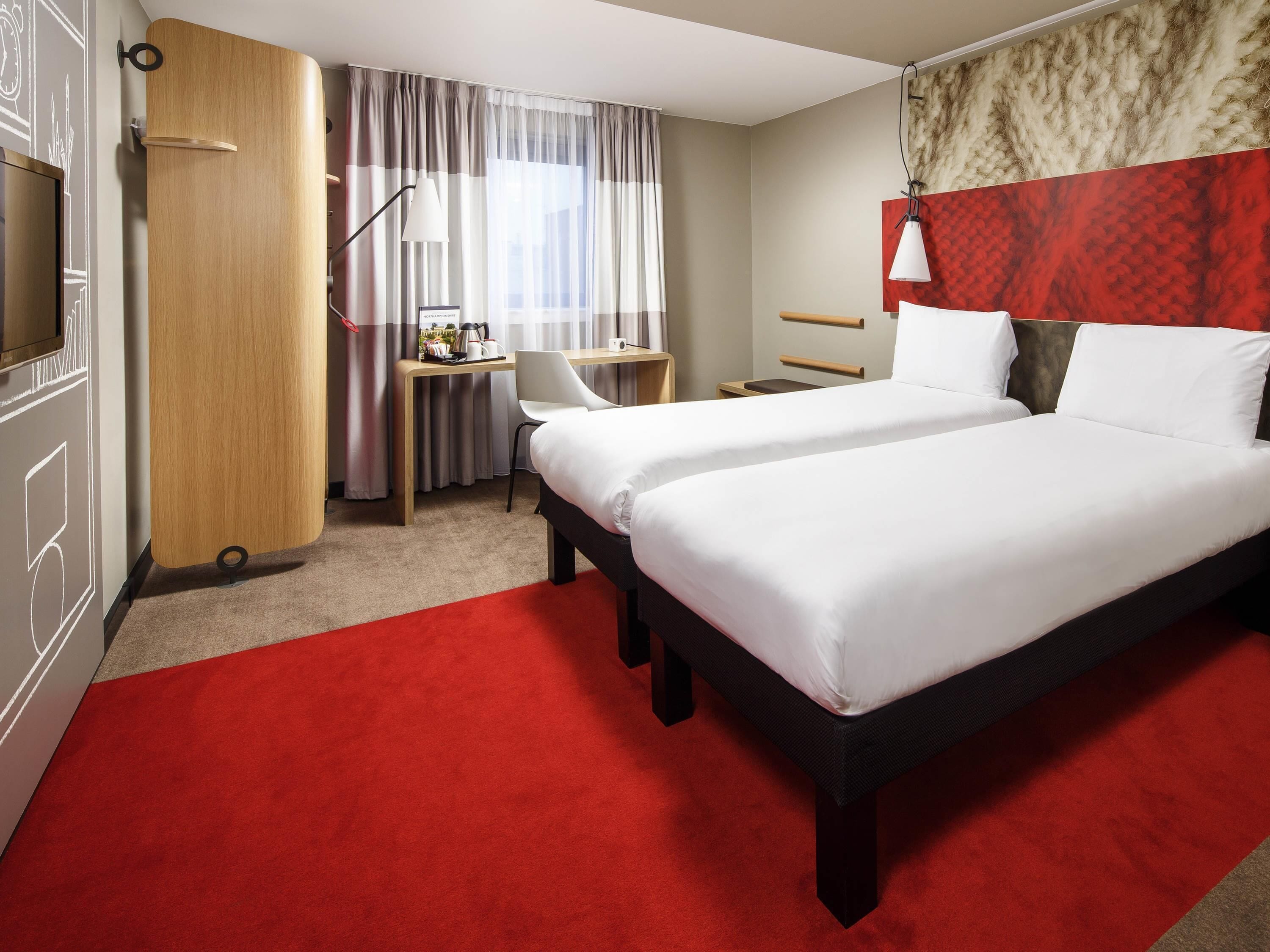 Standard Room, 2 Twin Beds | Premium bedding, desk, blackout drapes, soundproofing