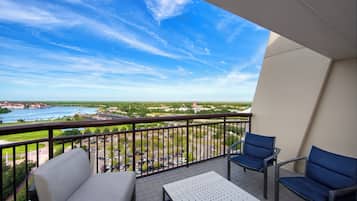 Water View - 2 Bedroom Suite - Club Level | Terrace/patio