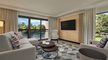 Garden Wing - 1 Bedroom Suite Access | Living area | TV