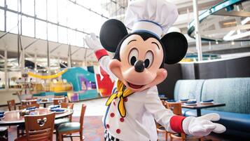Daily cooked-to-order breakfast for a fee