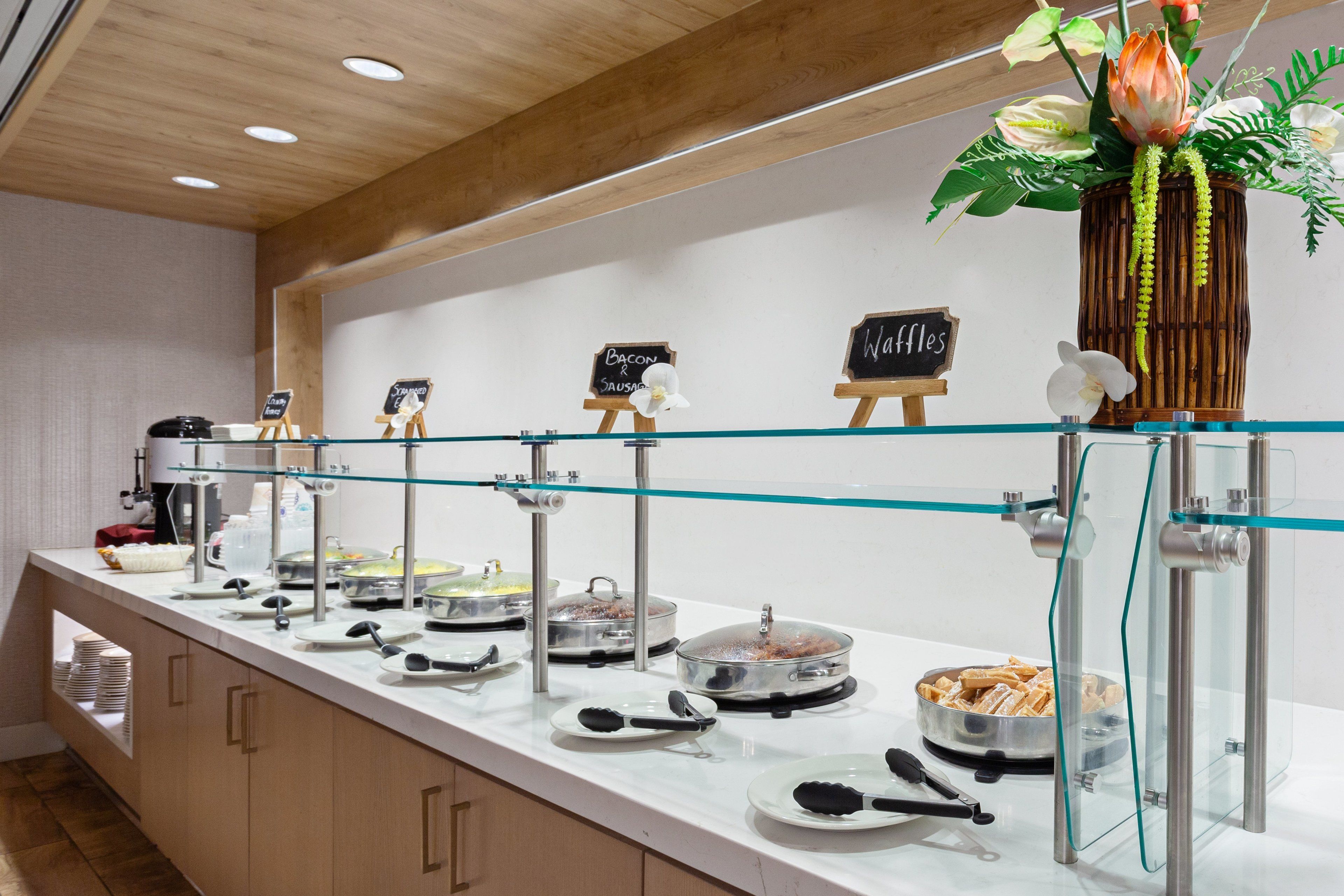 daily buffet breakfast (usd 17 per person)